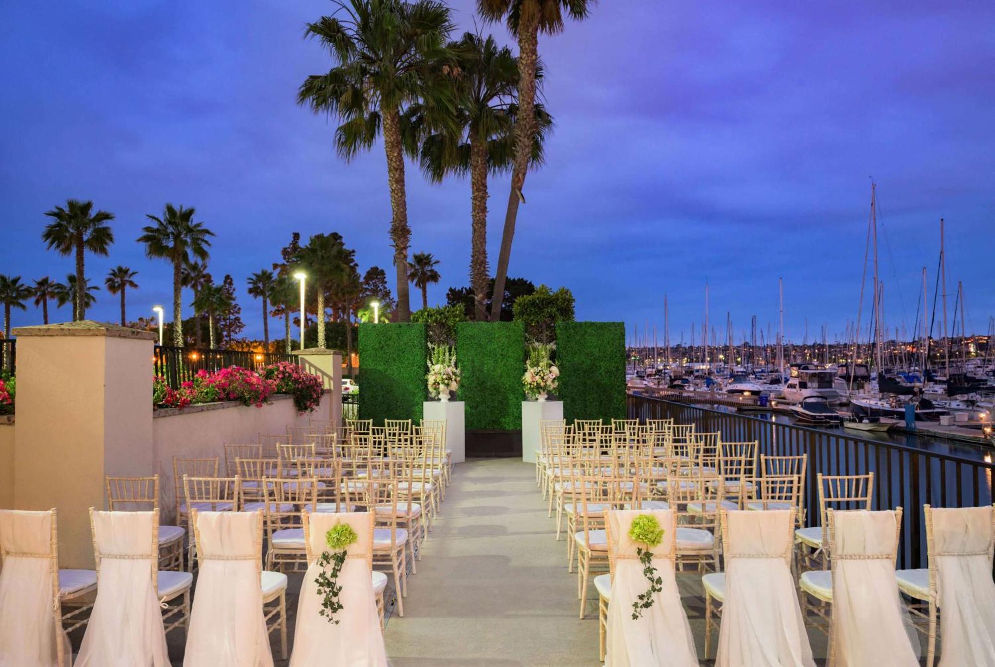 Hilton San Diego Airport/Harbor Island Exterior foto